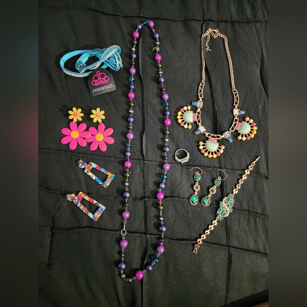 Colorful Jewelry Set with Necklaces and Earrings